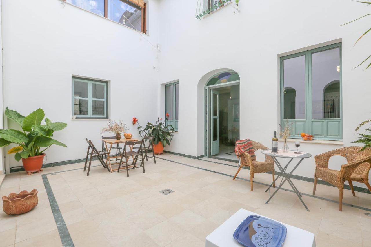 Casa Senorial Con Piscina. Casa Donna Isabel Country house Penaflor